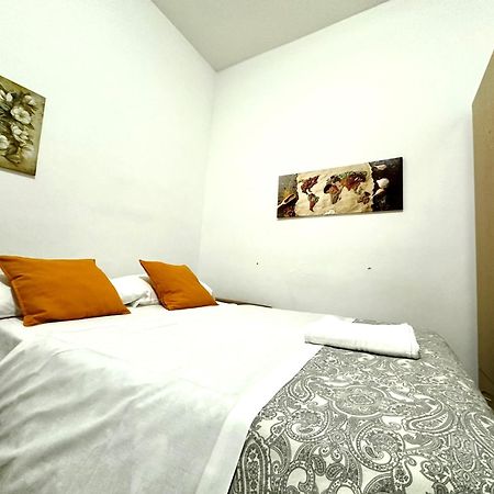 4 Bed Rooms Luxury Apartment Near Colosseum Rome Exterior photo